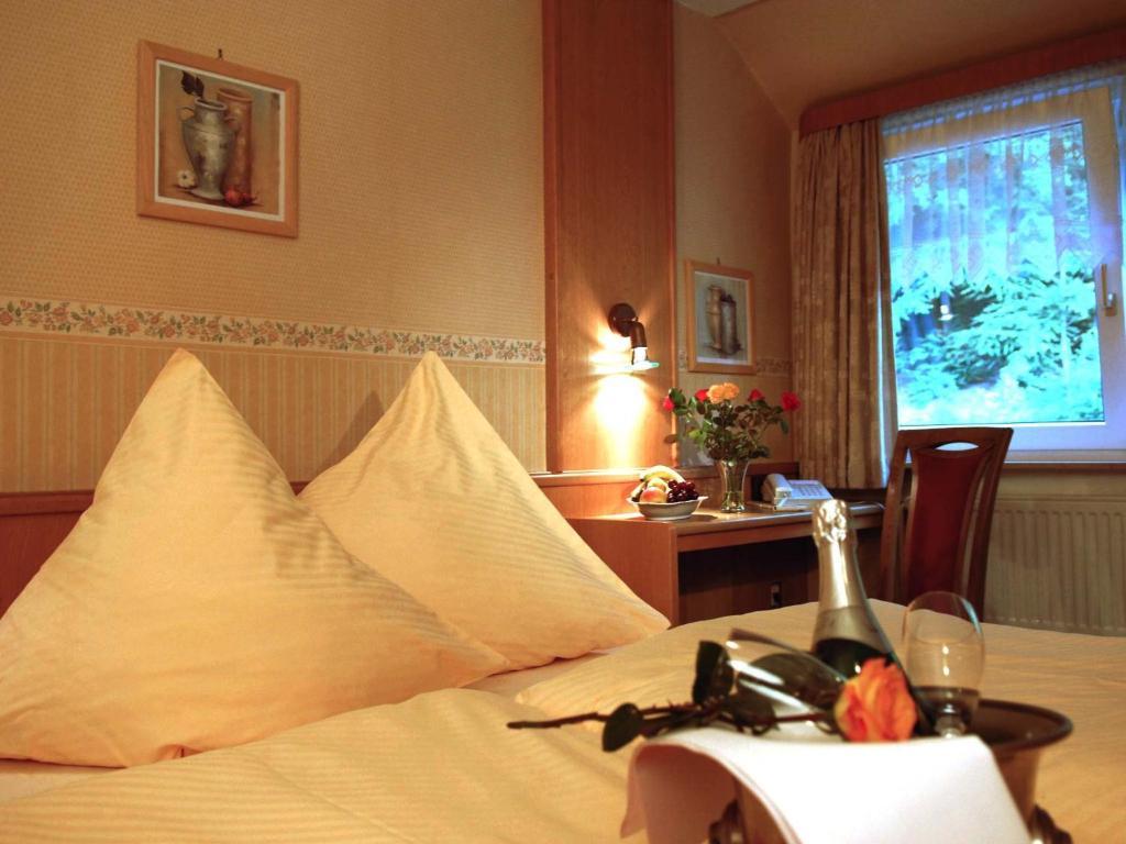 Hotel Weinschaenke Rohdental Hessisch Oldendorf Quarto foto